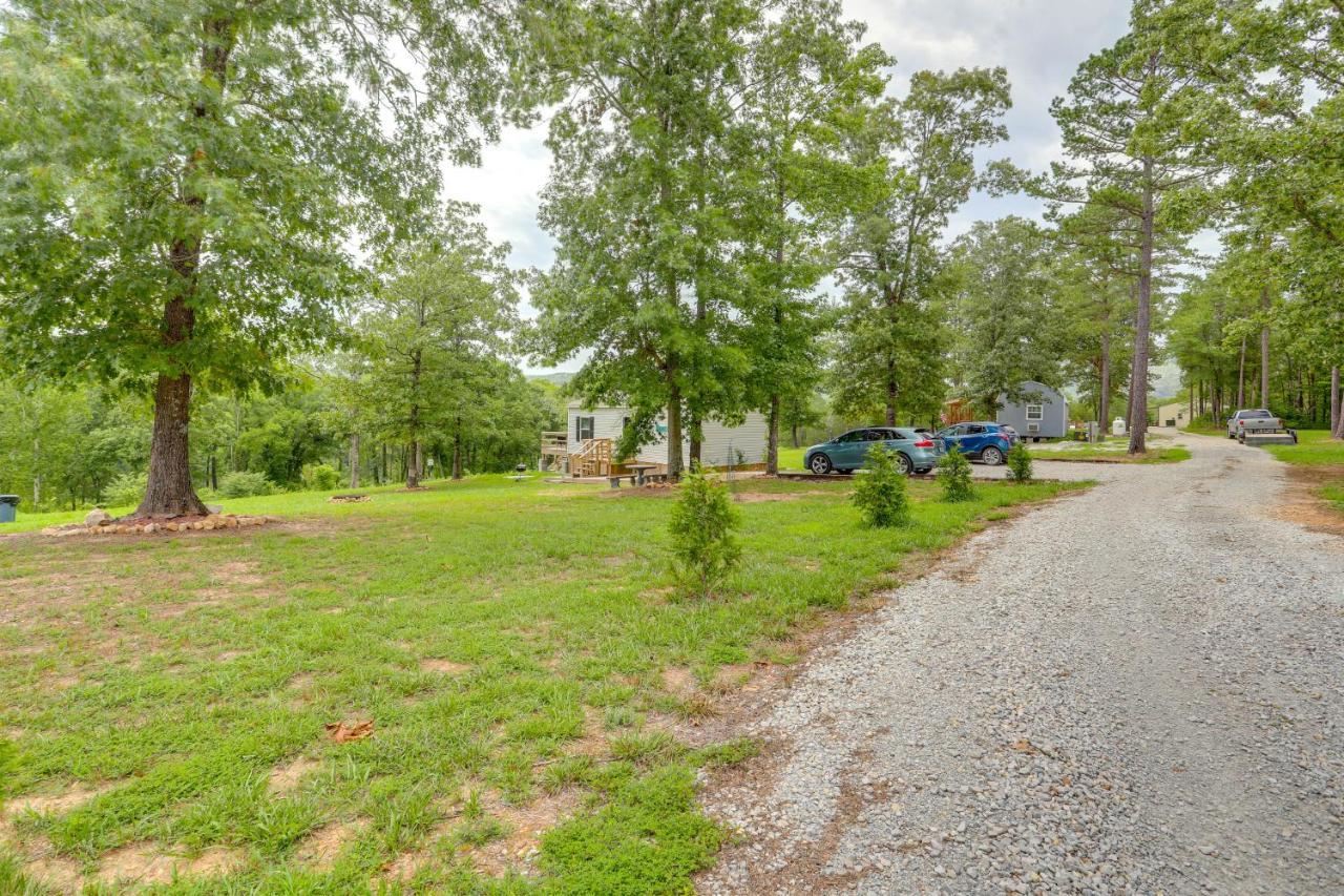 Rural Mt Olive Cabin Rental With White River View! Melbourne Exterior foto